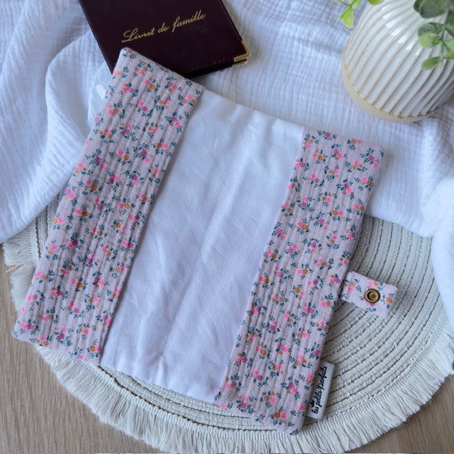 doublure du protège livret de famille en double gaze fleuri pétrole et rose fluo personnalisable