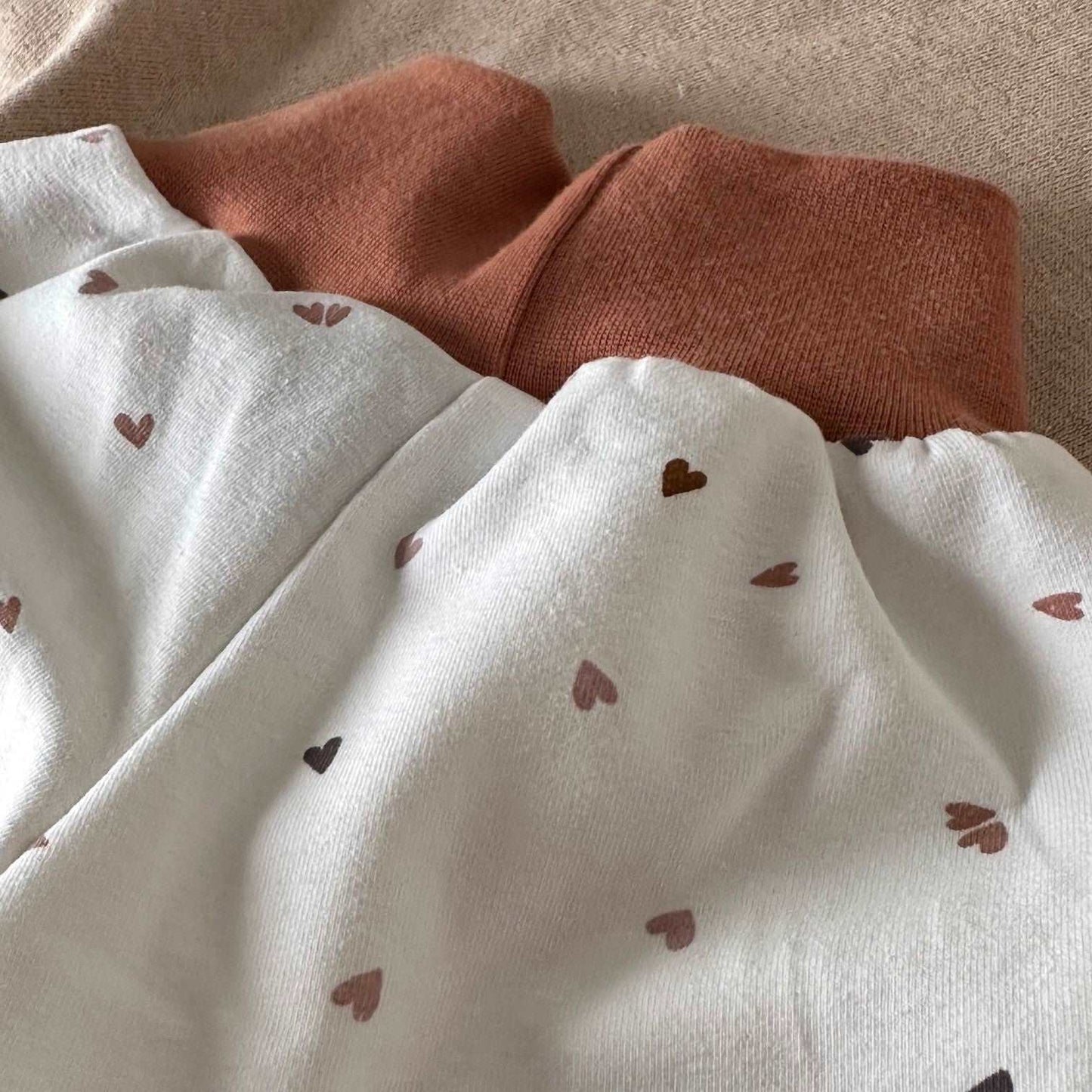 Sarouel blanc et cassonade motif coeurs