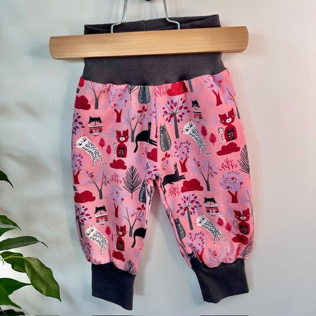 Sarouel rose motif chats