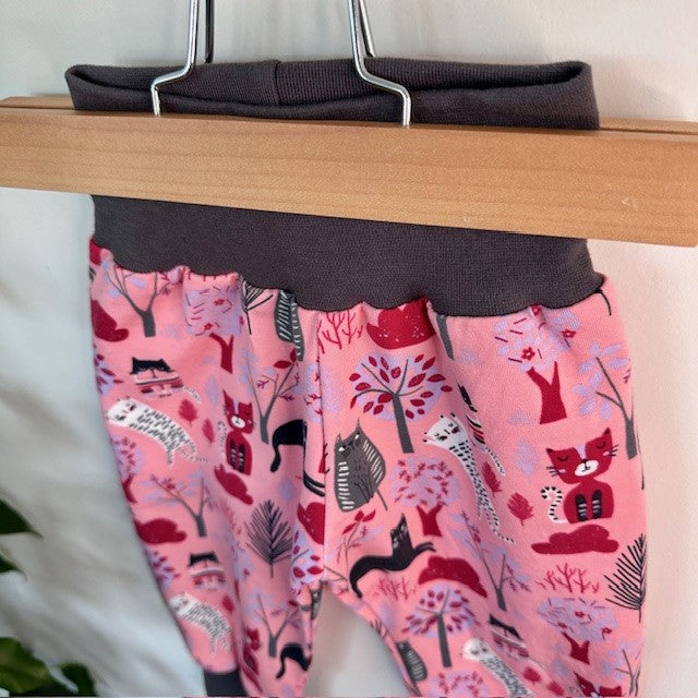 Sarouel rose motif chats
