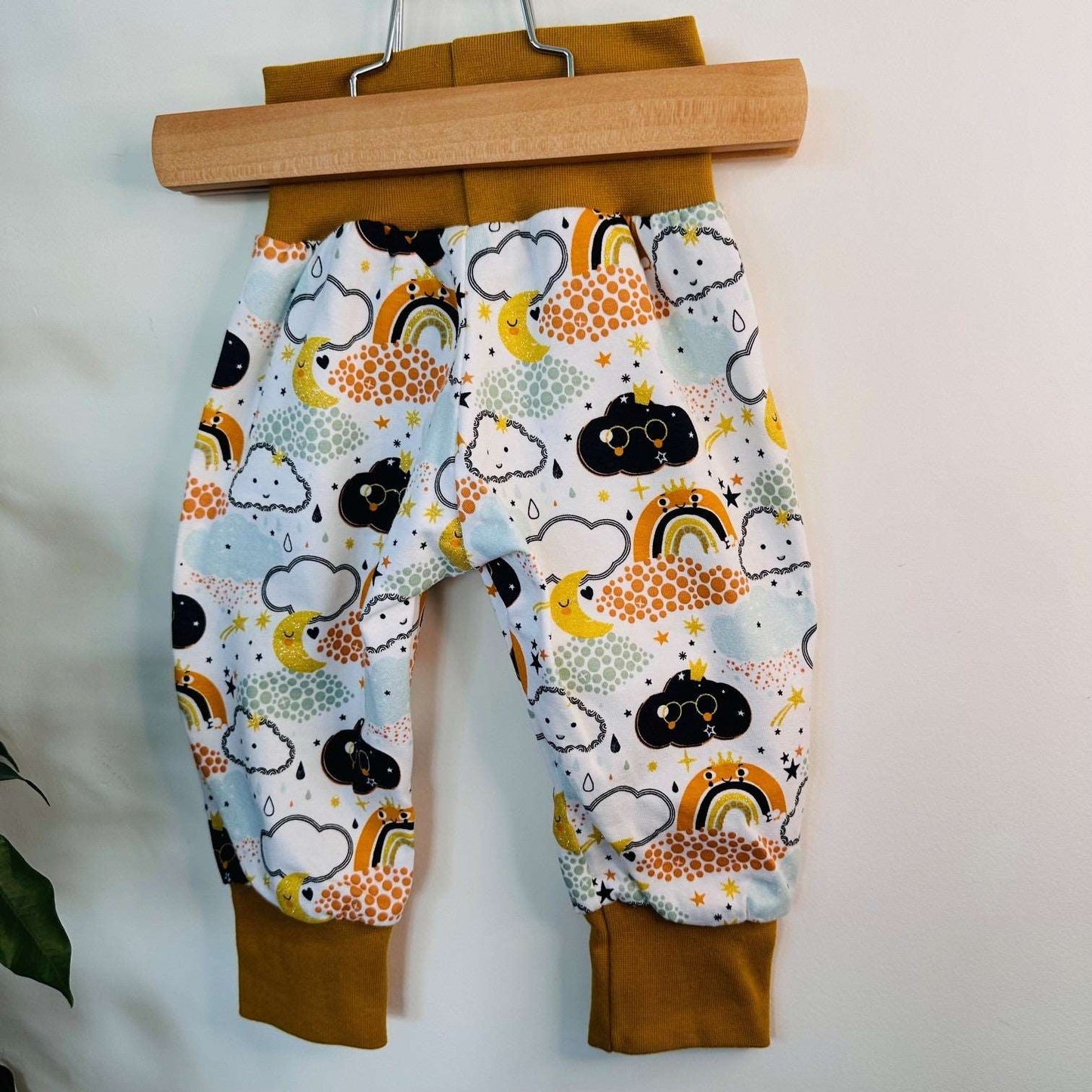 Sarouel motif nuages camel