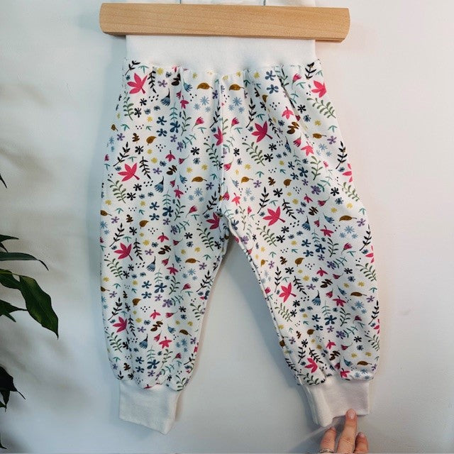 Sarouel motif feuilles