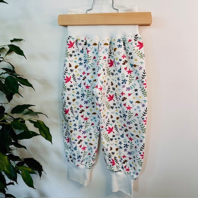 Sarouel motif feuilles