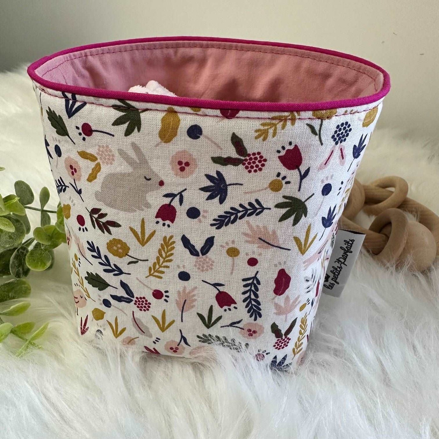 Ensemble de 10 lingettes et sa panière Thème Lapins et écureuils