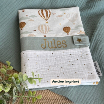Protège carnet de santé bébé motif Montgolfières à personnaliser