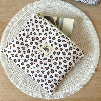 Pochette plate matelassée léopard - Pochette livre, Kindle et iPad Mini