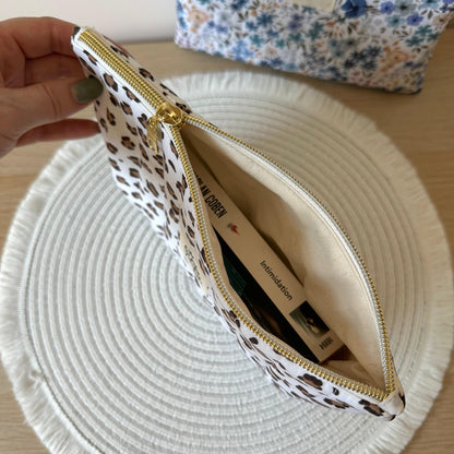 Pochette plate matelassée léopard - Pochette livre, Kindle et iPad Mini