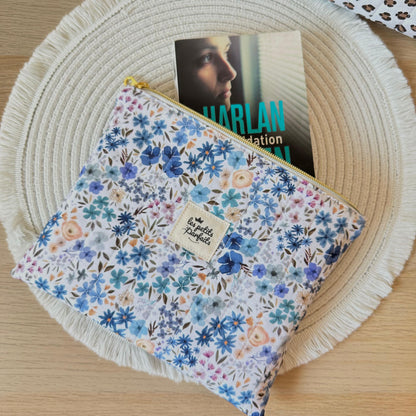 Pochette plate matelassée fleurie - Pochette livre, Kindle et iPad Mini