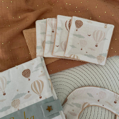 5 lingettes lavables bébé en éponge biologique avec un joli imprimé montgolfières