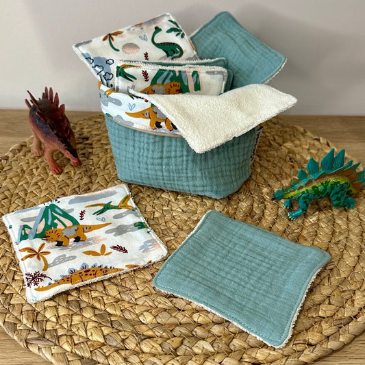 lot de 10 lingettes lavables et réutilisables avec sa panière de rangement sur le thème des dinosaures