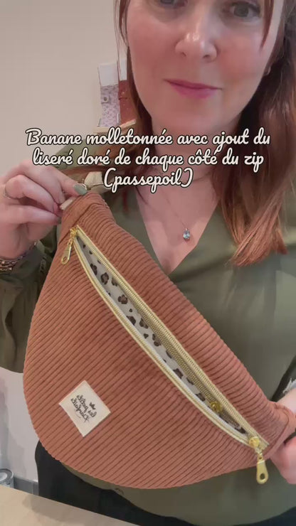 sac banane molletonné en velours cotelé avec passepoil, poche intérieure et doublure léopard