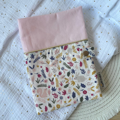 Protège carnet de santé Fille Lapins et écureuils à personnaliser