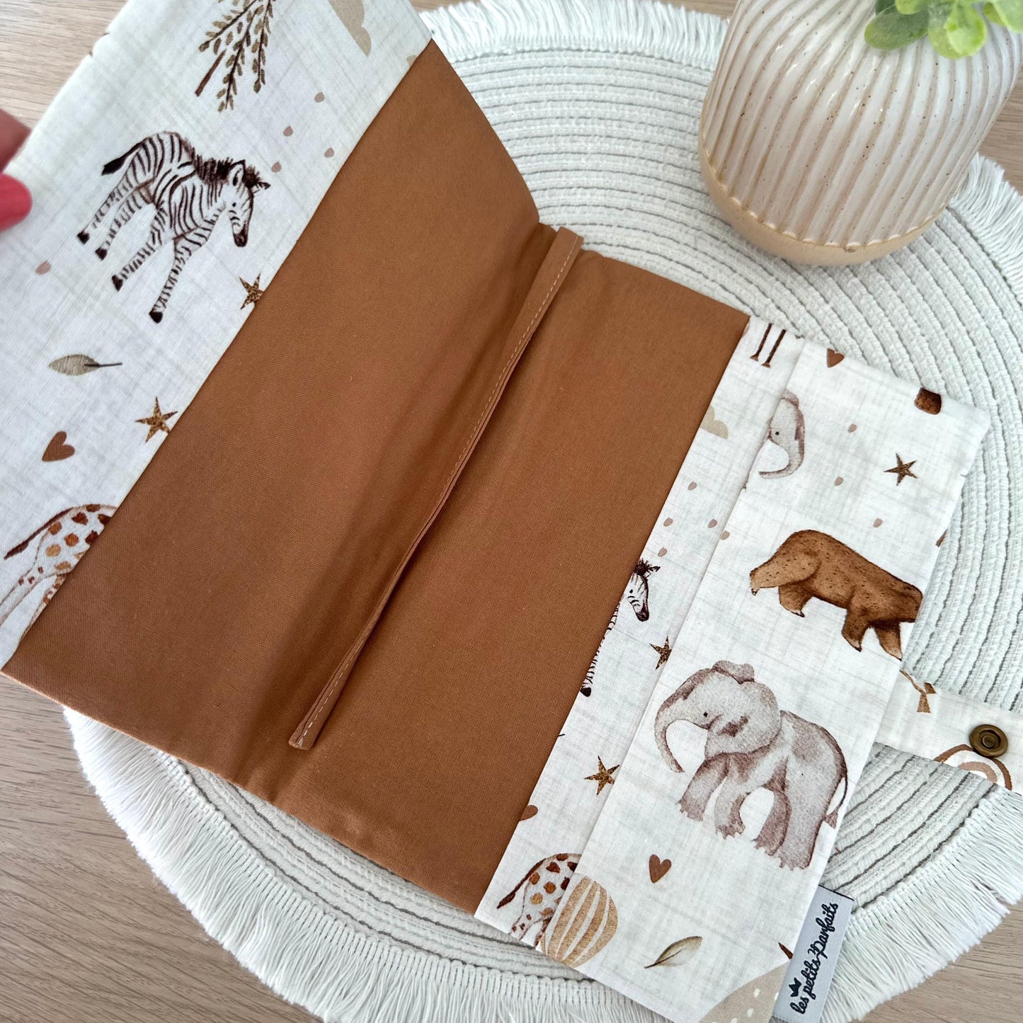 doublure du protège carnet de santé bébé jungle montgolfières à personnaliser